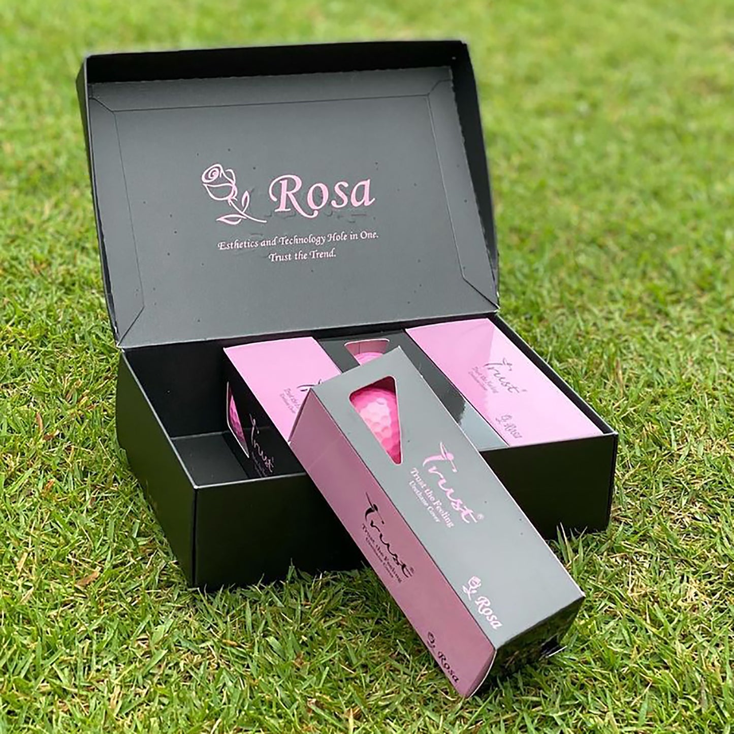 Trust Golf Balls Aurora Pink - Eye-catching golf balls, crystal urethane, 12 balls, rose gold 